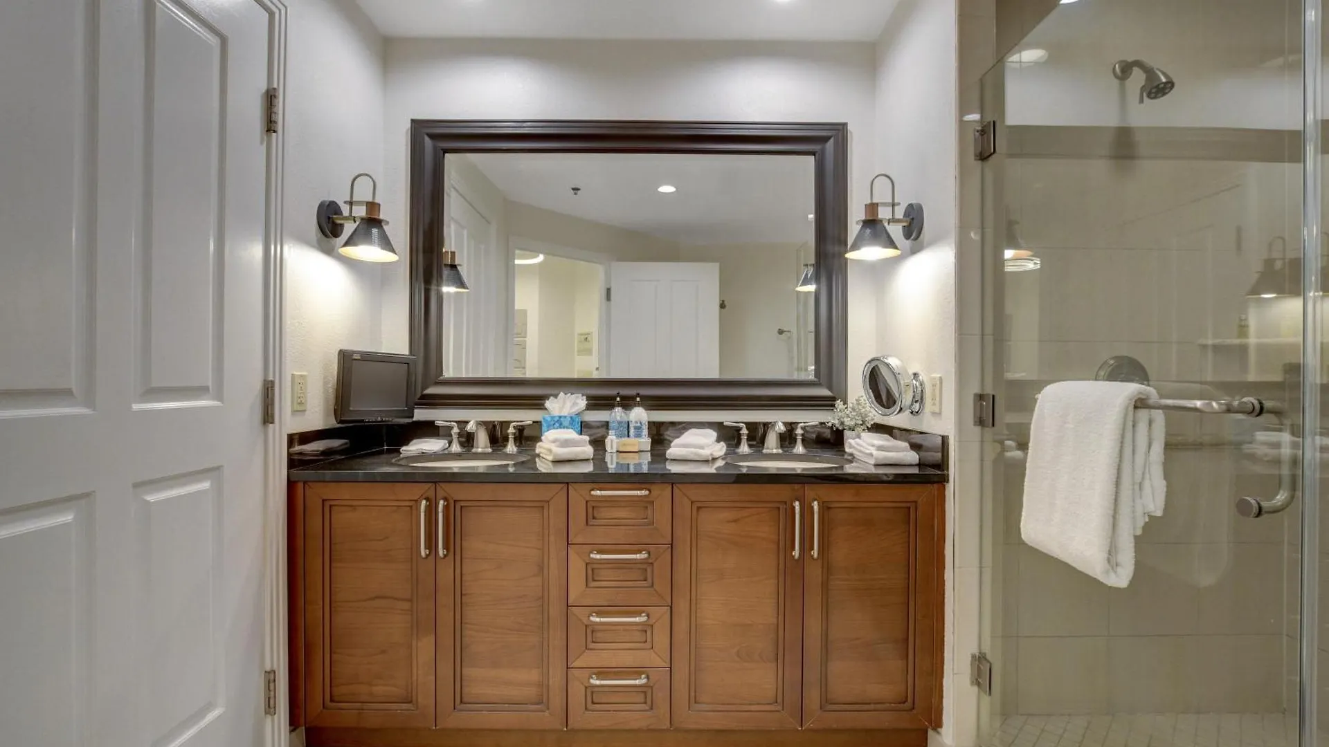 Jewel Suite W/Balcony Mgm Signature * 23Rd Floor* Strip View Las Vegas